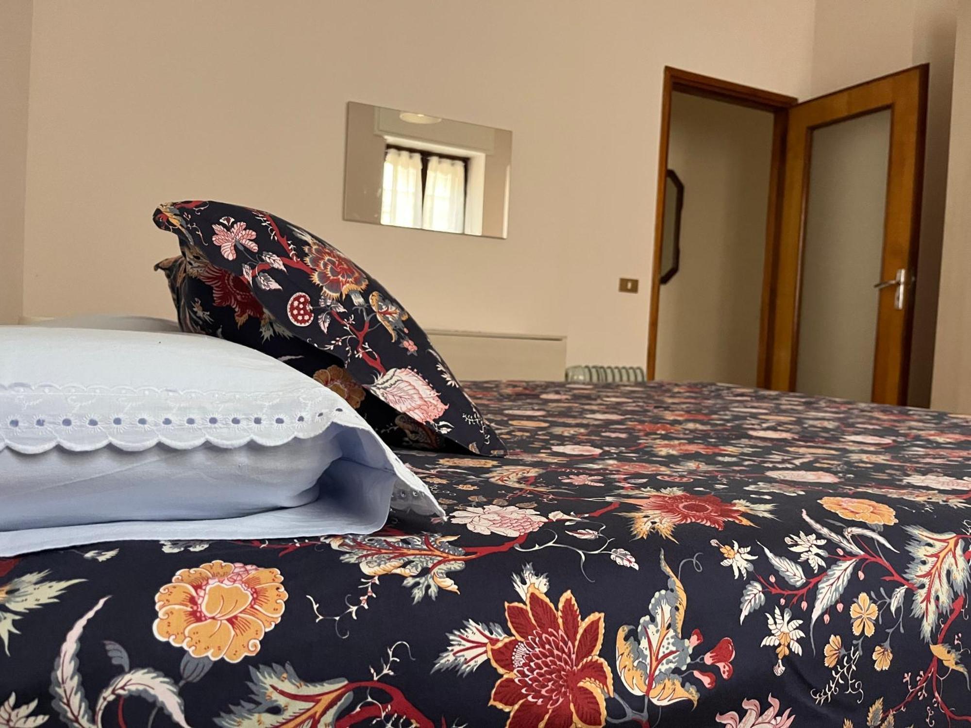 Casa Piemont Apartment Casale Monferrato Bagian luar foto